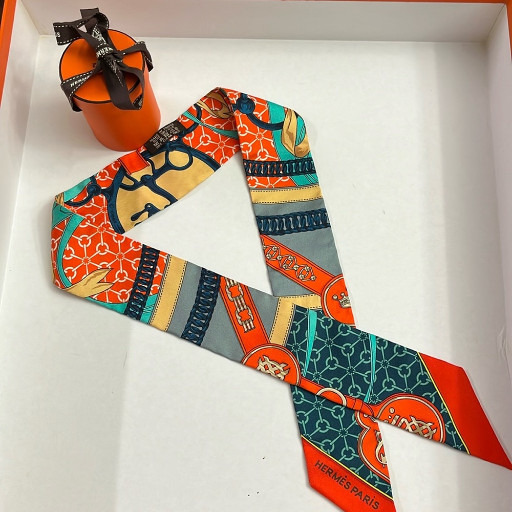HERMES Twilly 100% Silk